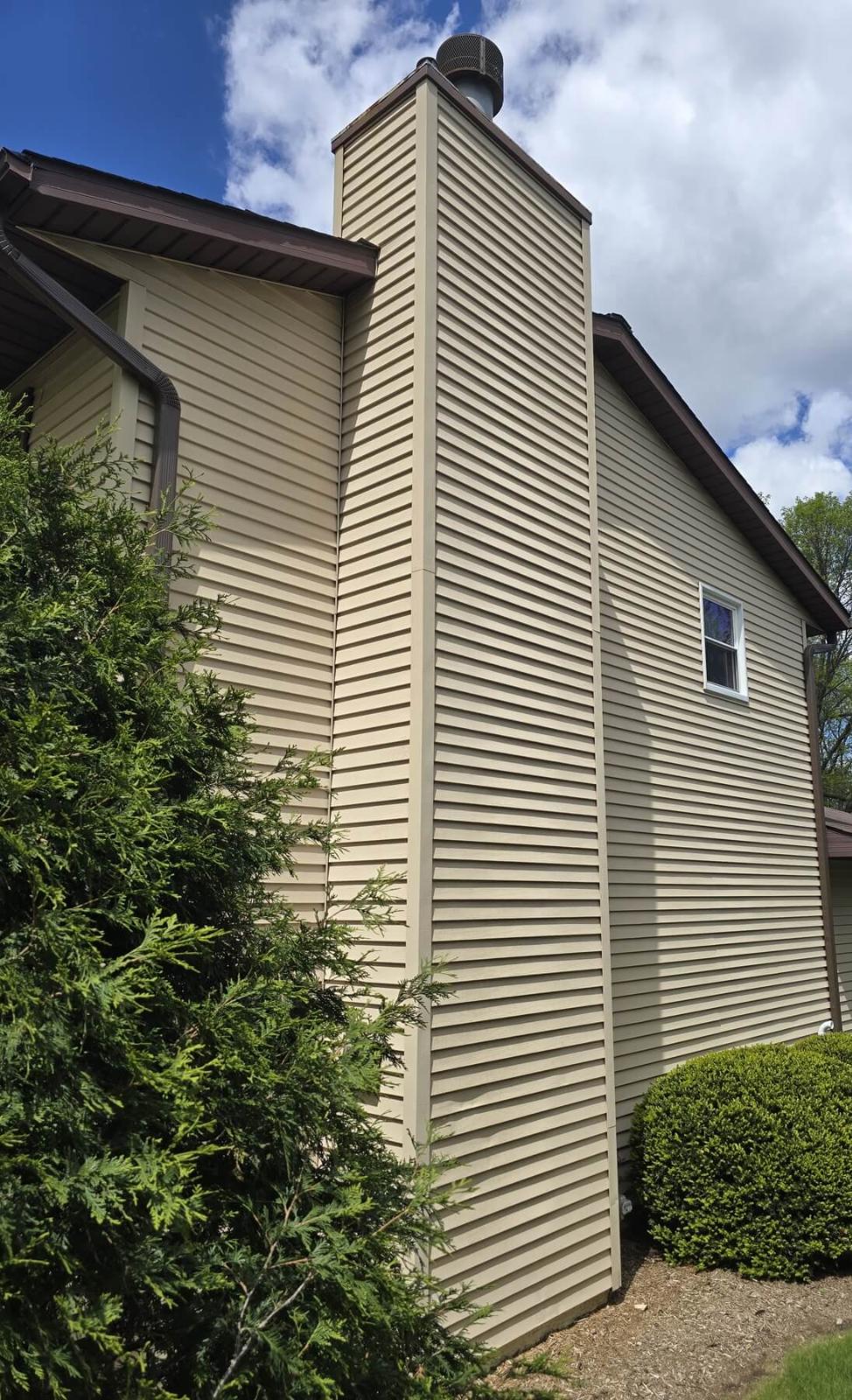 Home in Tomah after getting the exterior cleaned by us